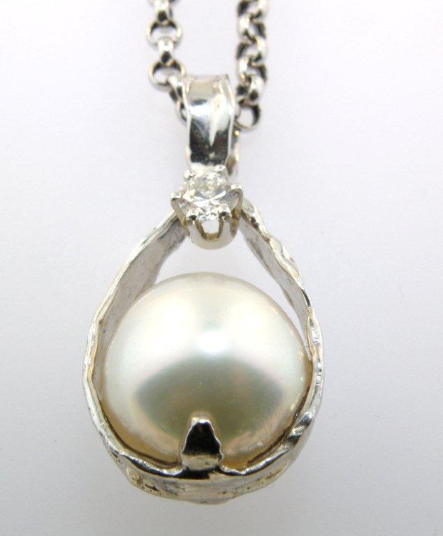 SOUTH SEA PEARL AND DIAMOND PENDANT